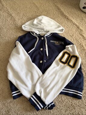Brooklyn Varsity Hoodie for women - Navy & White